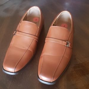 Perry Ellis Portfolio